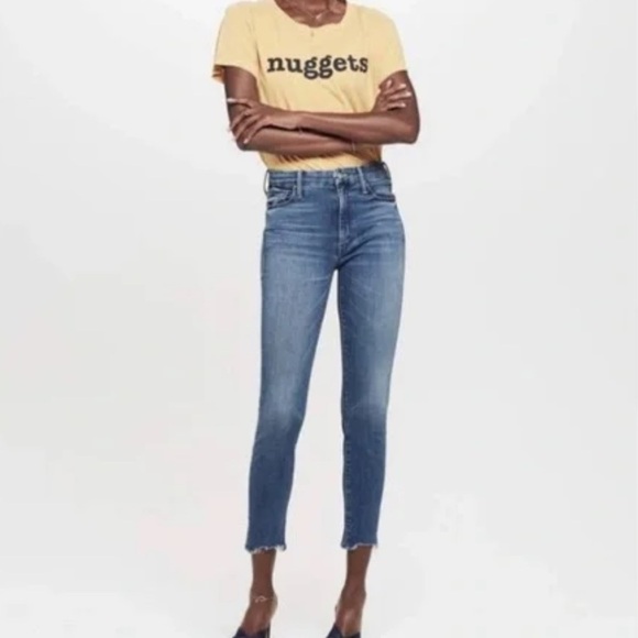 MOTHER Denim High Waisted Looker Ankle Chew - Picture 1 of 8